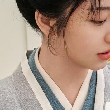 谭松韵🐿️阳光信用 🐿️每日一善  以谦逊善良涵养自身道德品格，以始终如一的