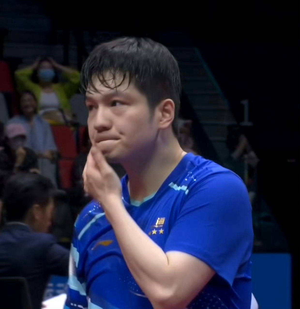 愿樊振东能在忙碌的赛程间隙，多拥有一些这样的松弛时光，不用被镜头紧盯，不用被期待