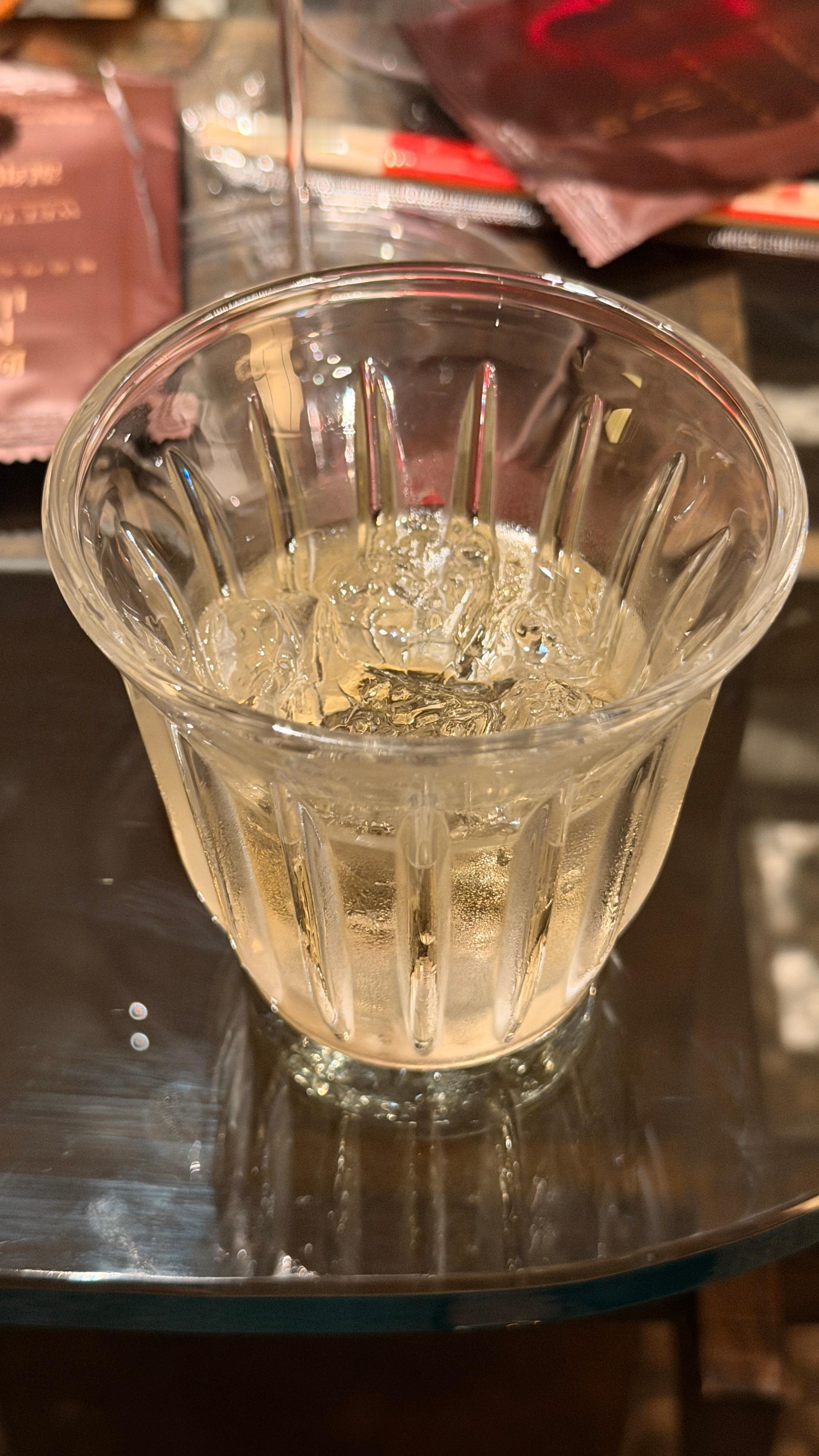 排面了，30年的竹叶青酒！！！我现在只想和我自己说：白酒虽好，可不要贪杯哦 大同