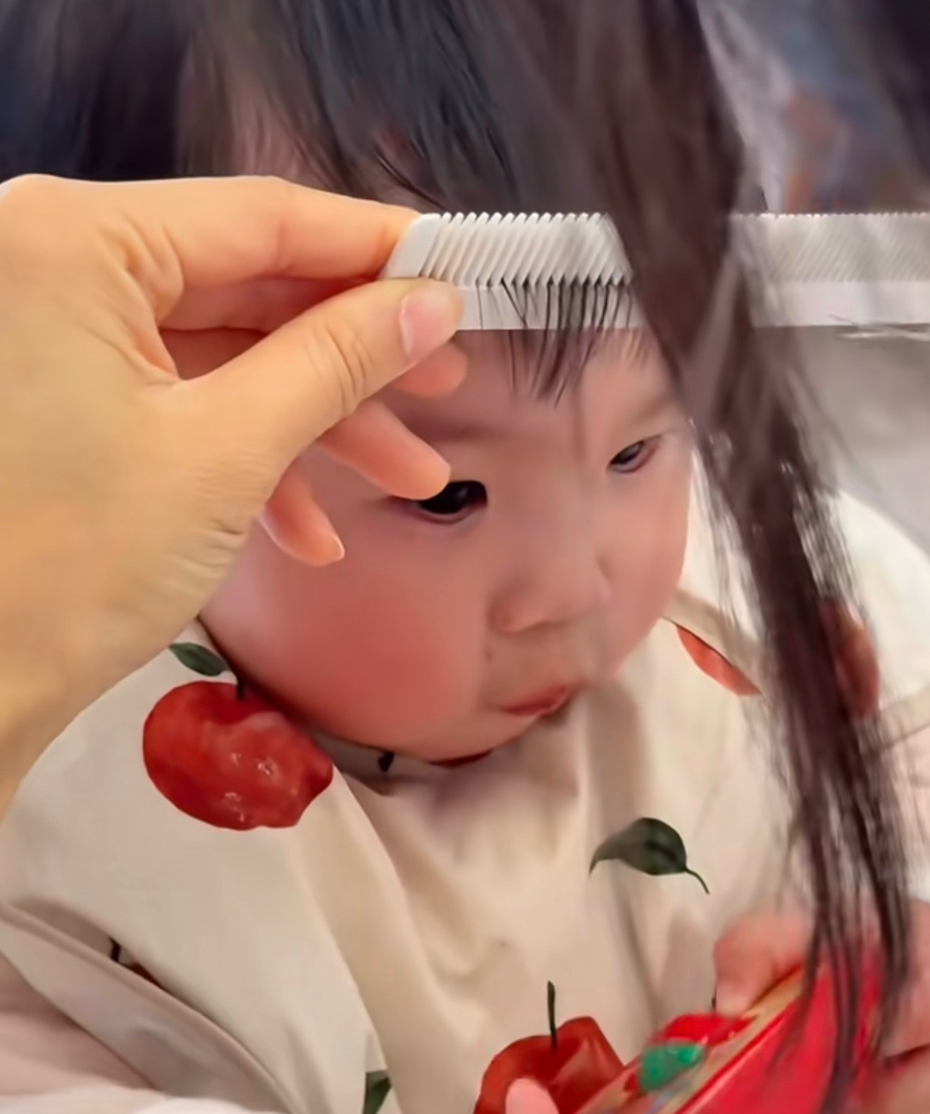 干妈超绝秃指甲（芋圆正是侧脸像蜡笔小新的年纪 萌死了 