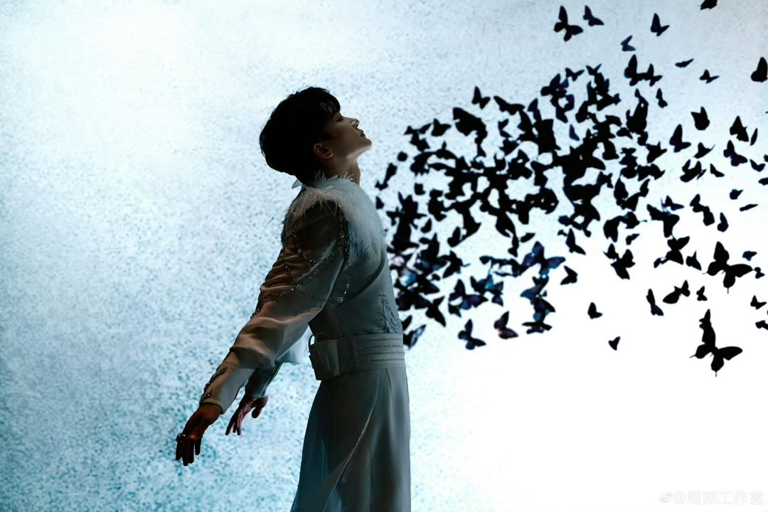 周深新歌禁止用于ai训练今天《月鳞绮纪》主题曲与片尾曲《月之纪》正式全网上线，这