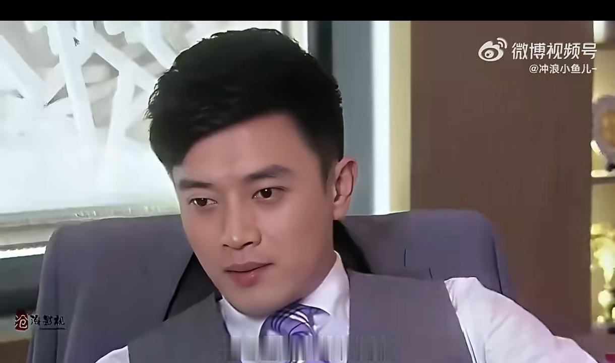 近日蒋毅和妻子直播当众大吵，场面十分混乱。他坦言深陷舆论风波后被打上劣迹艺人标签