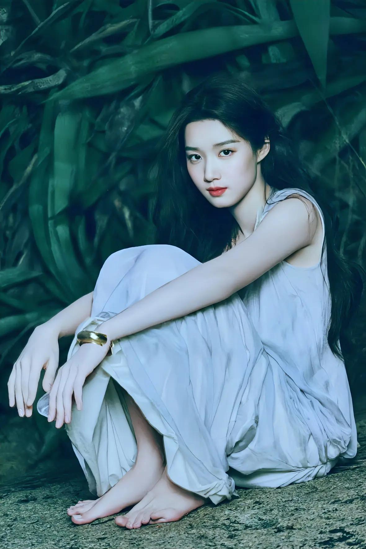 [送心]卢昱晓，年轻就是好，“抽象女”的秀jio大全[灵光一闪]