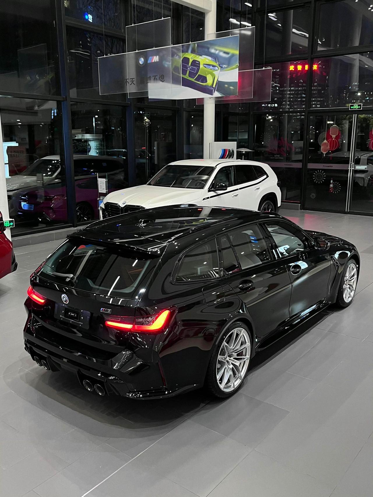 宝马M3旅行Touring是车迷的心头好。之前宝马中国在M嘉年华公布M3 Tou