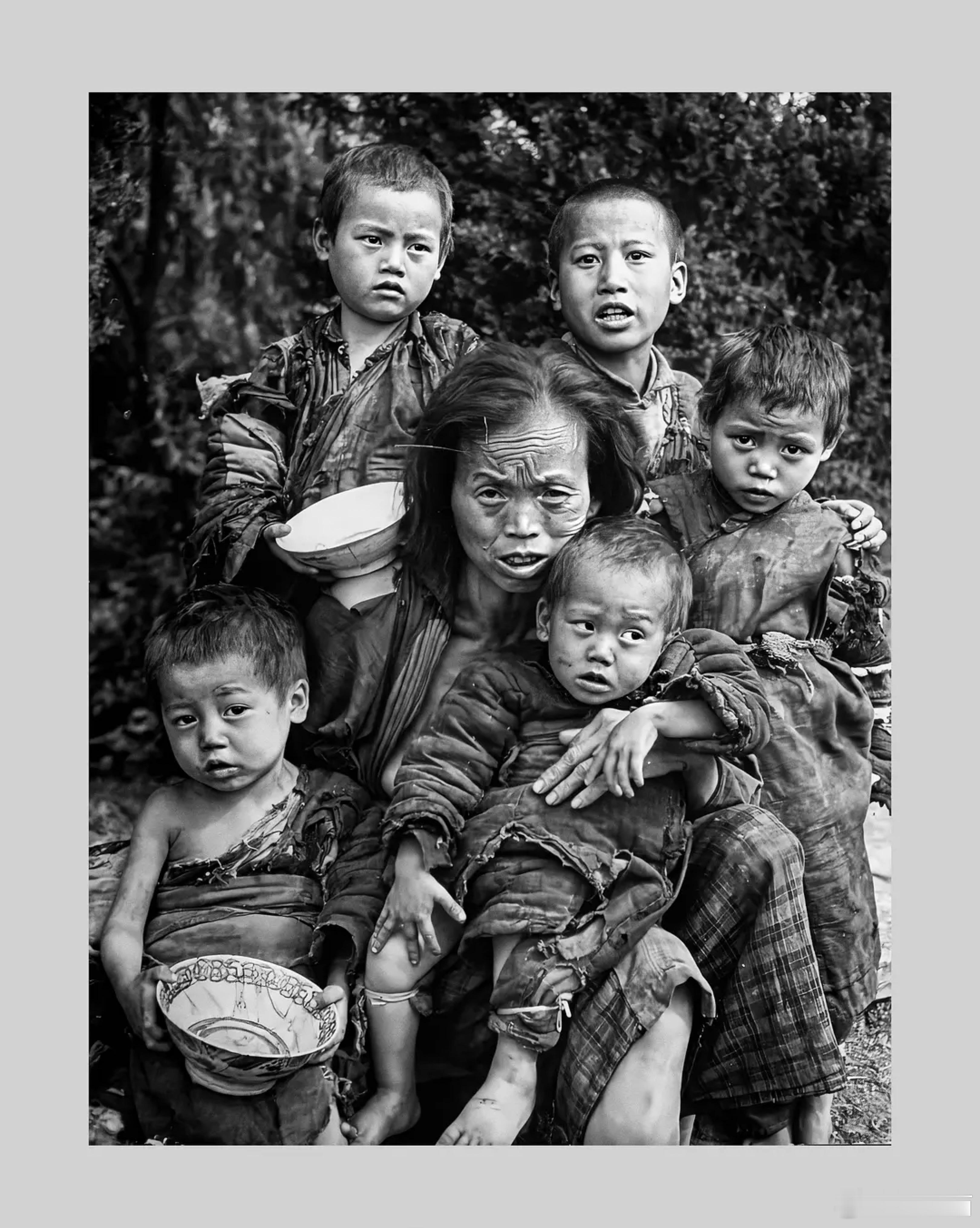 五个孩子的母亲湖南大饥荒，1946年 ​​​