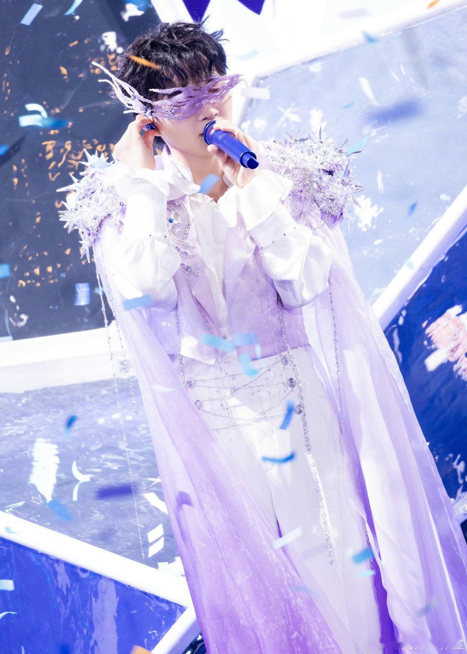 官方严选，第十三批在韩中国人民志愿军烈士遗骸归国安葬主题纪念曲是周深献唱的《漫长