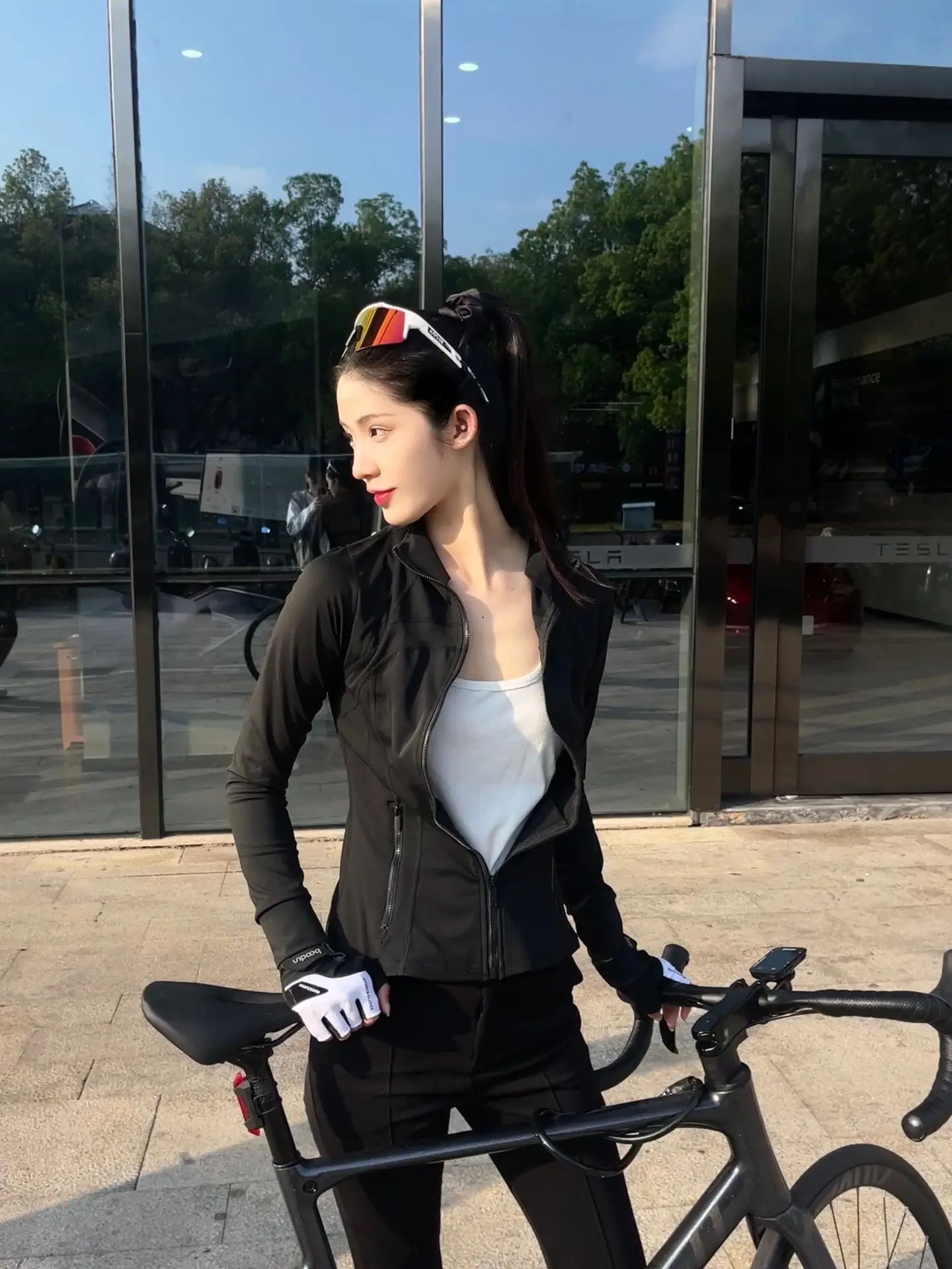 176的身高还整上南北差异了
在北方：你有没有170
在南方：你是不是180  服表生