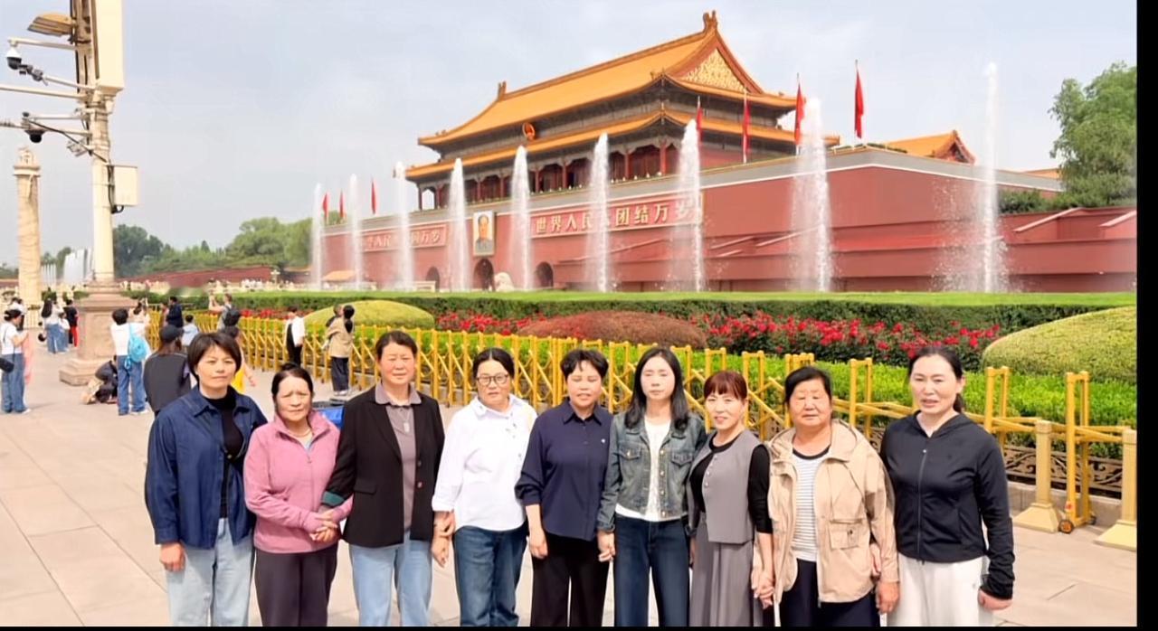 2026年母亲节前夕，由中华英烈褒扬事业促进会组织、常务副会长刘滨接待的“致敬英