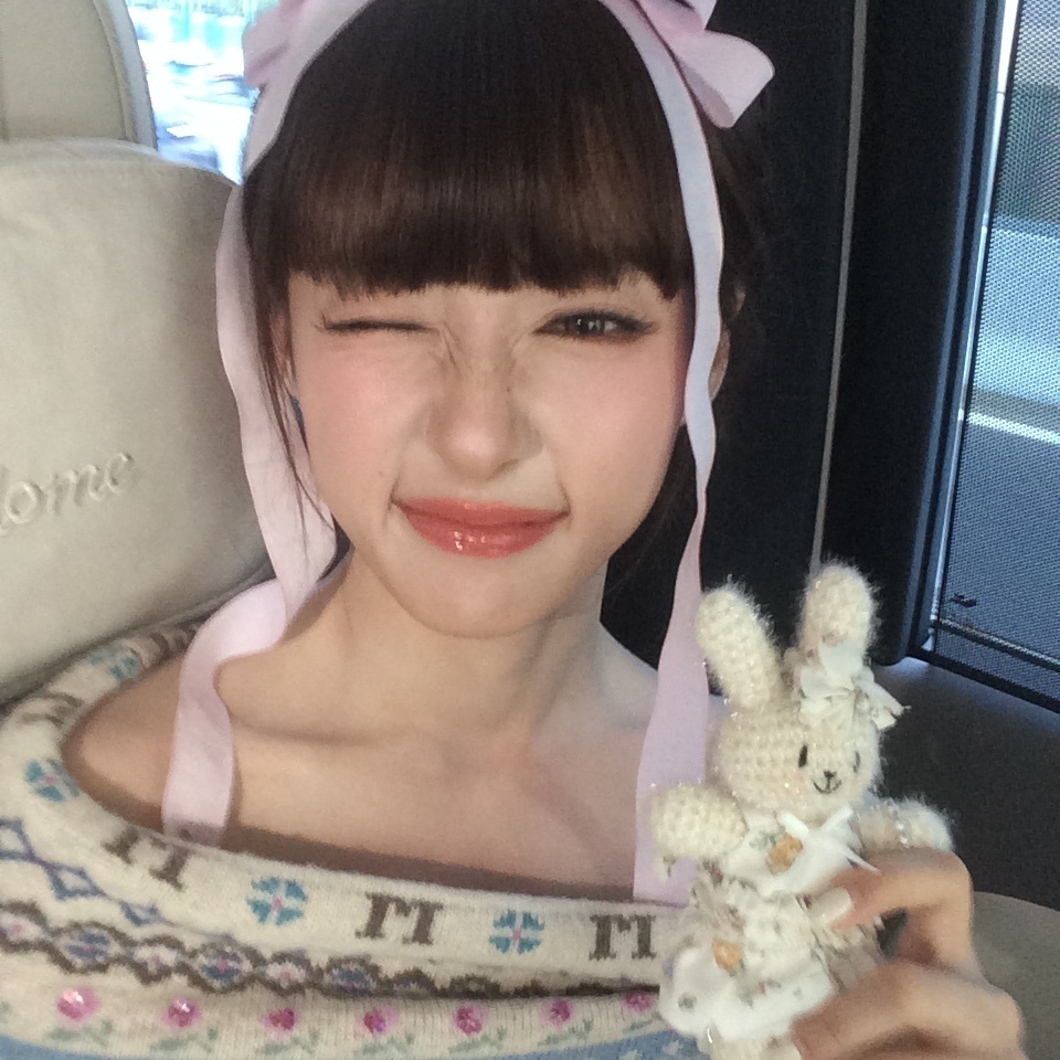 全世界最适合出小卡的女孩 ​​​