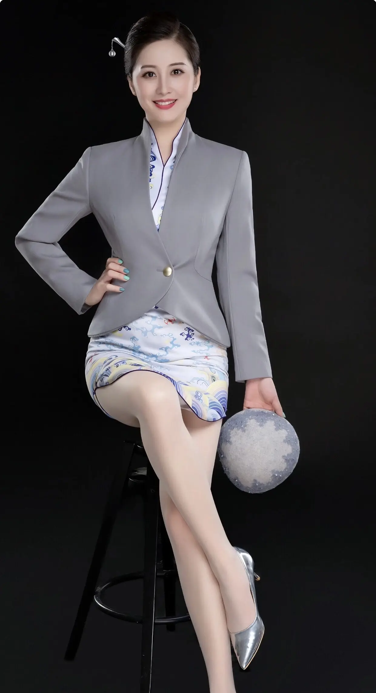 等到天边月亮入睡。