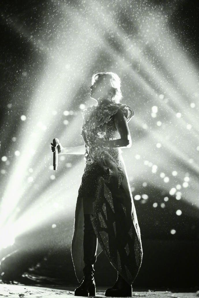 孙燕姿演唱会官宣六站孙燕姿就在日落以后巡回演唱会 孙燕姿官宣“就在日落以后”巡回