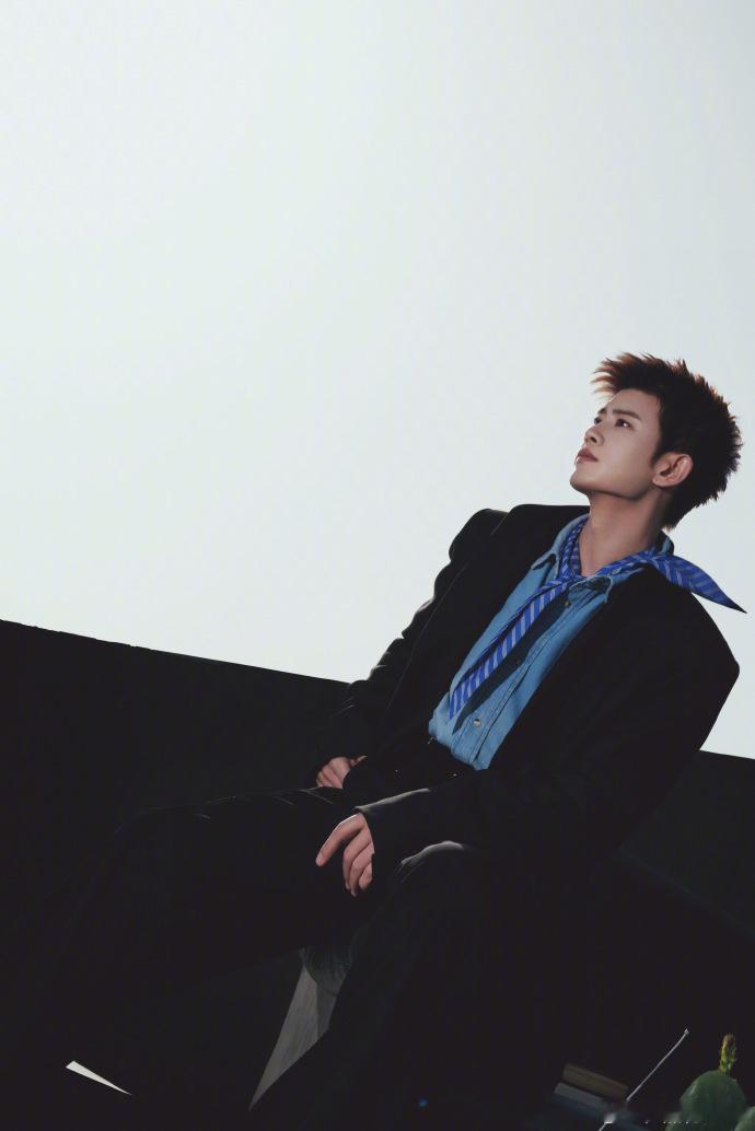 任嘉伦37岁状态 任嘉伦37岁生日发文：“ 继续前行，继续热爱，谢谢大嘉”，生日