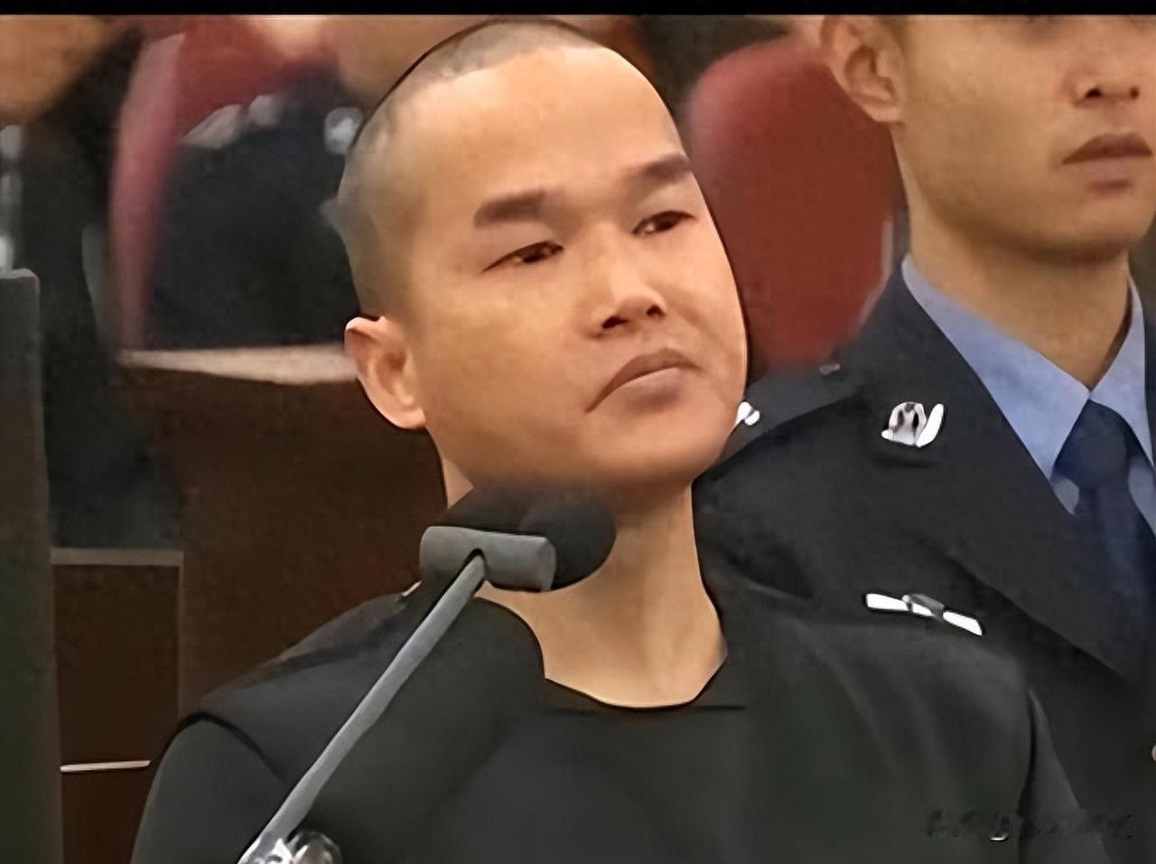 张扣扣杀了人，法院判了死刑，他母亲的案子22年前就结了。
可这事儿真结了吗？翻翻