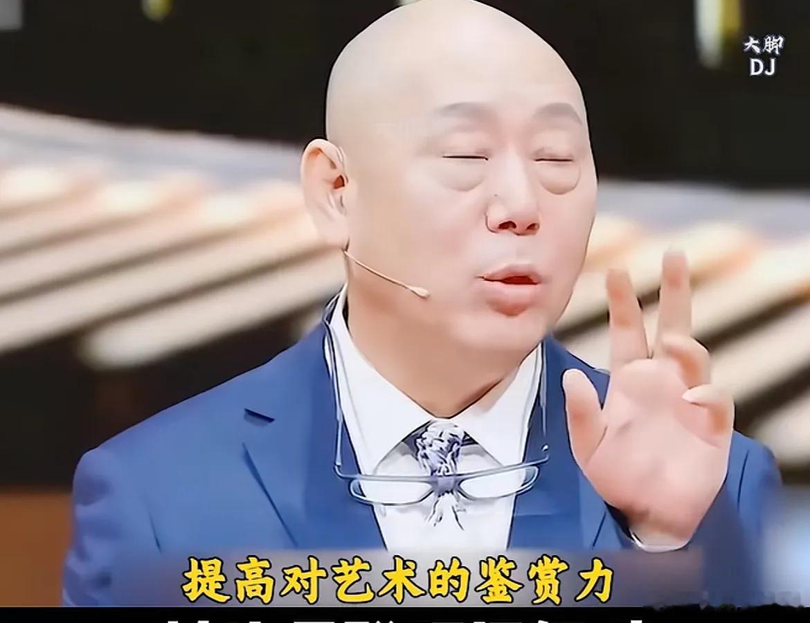 《功夫女足》给许君聪撑腰来的，记得演技节目里，许君聪和姜潮表演的《大话西游》被一
