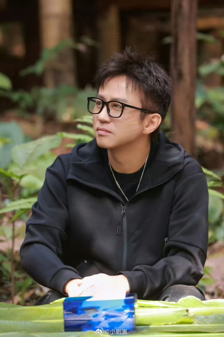 邓超从不看别人微信头像邓超从不看别人微信头像 邓超也太真实了，自曝从不看别人微信