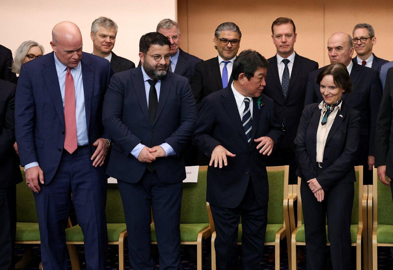 日本军舰挑衅台海，北约31国同日现身东京！绝非巧合，这是赤裸裸的信号
 
4月1