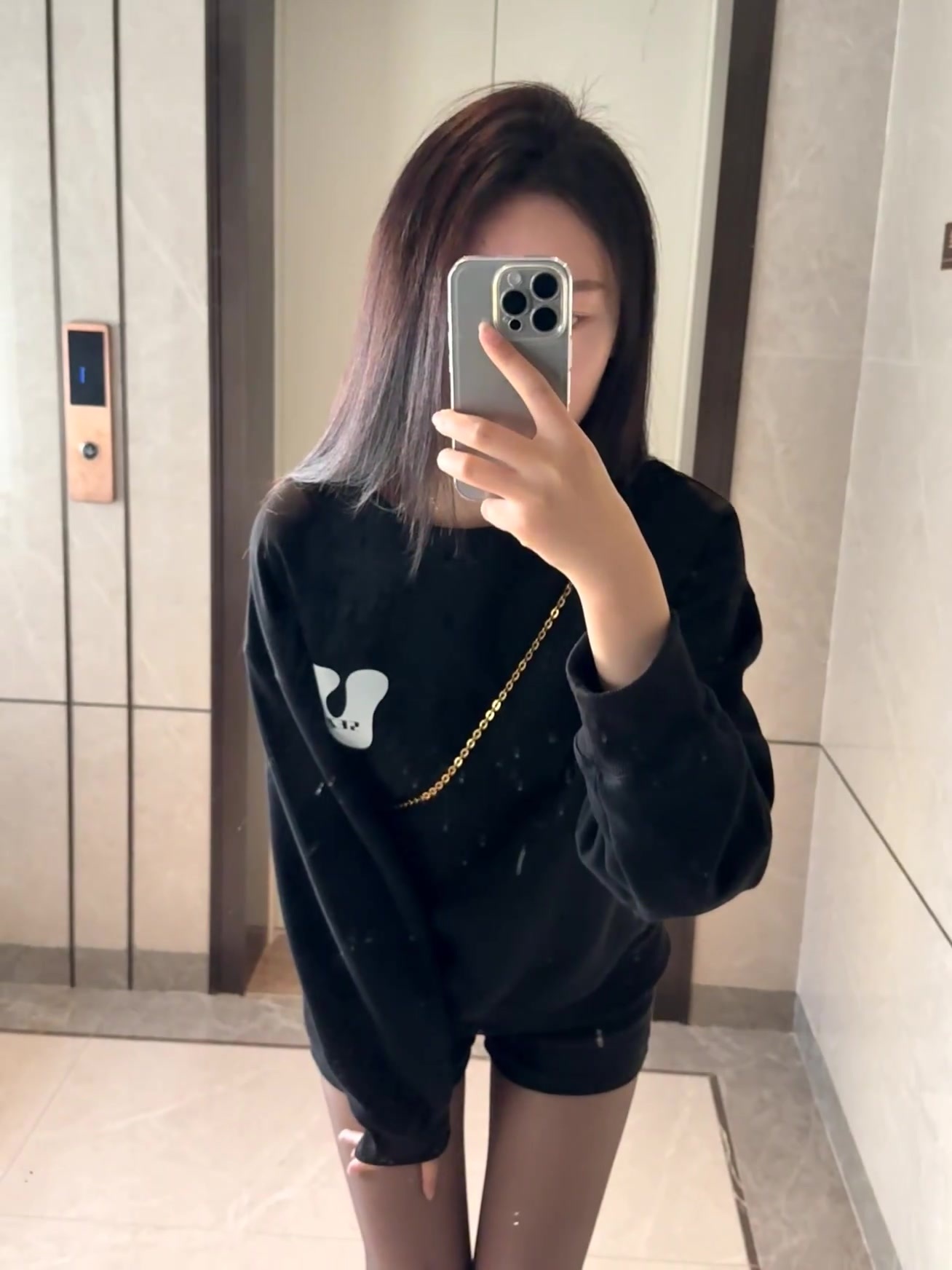隔着屏幕心动，异地恋温柔又心酸。 