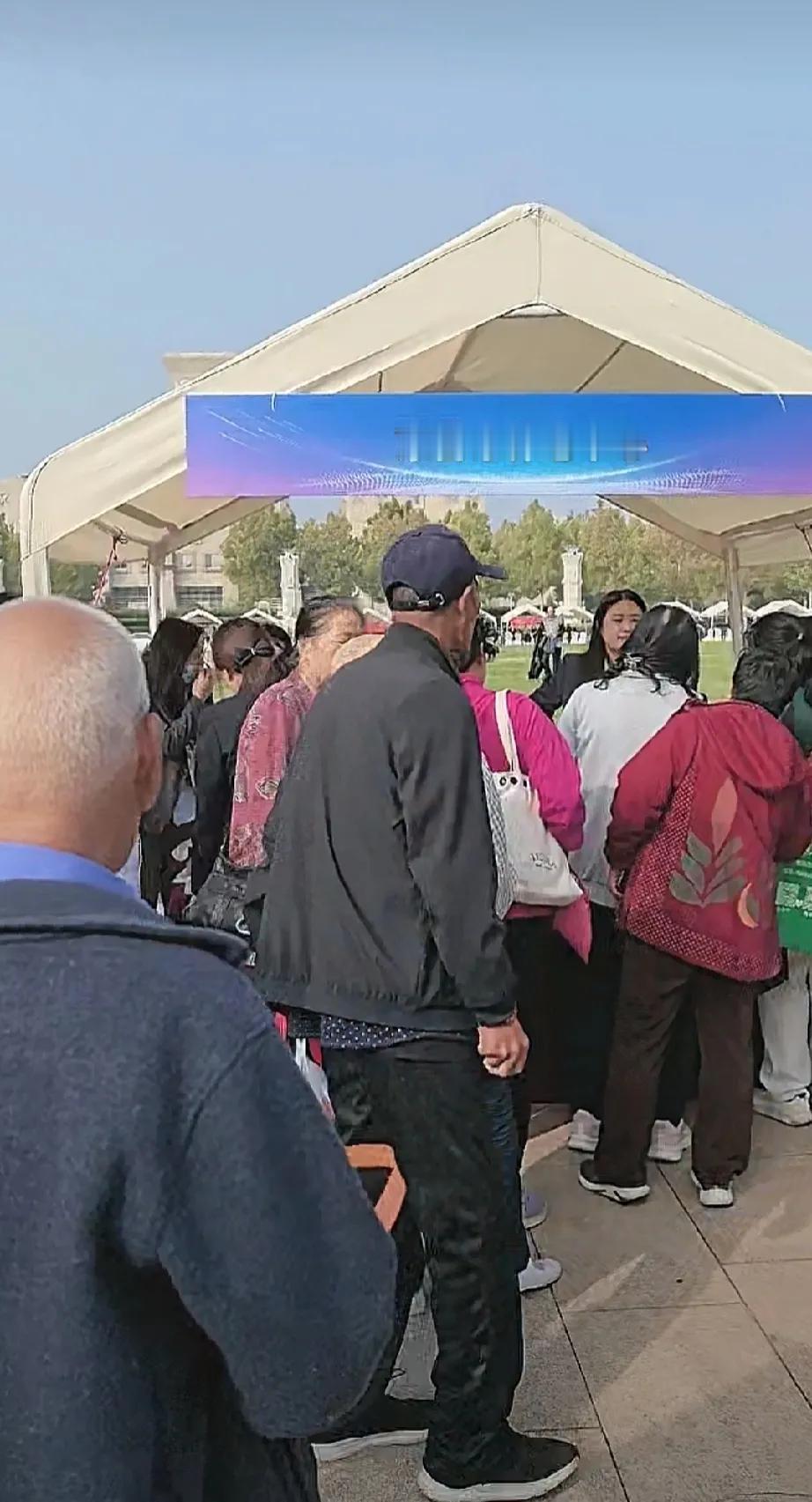 东营市养老中心已建成，你会去那里养老吗？


随着岁数的增大，养老问题已经避无可