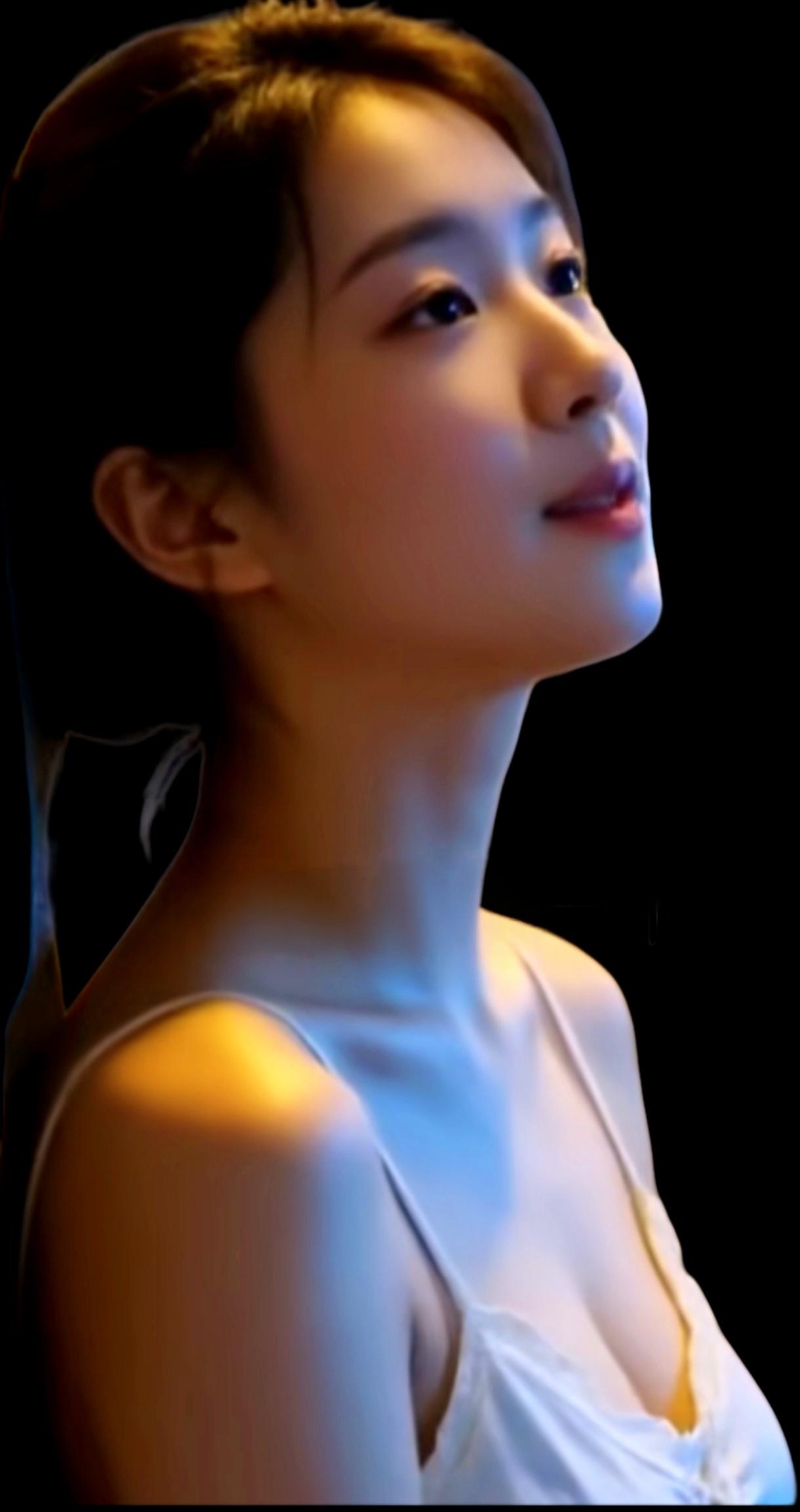 温柔的光影，迷人的侧颜，如梦似幻的氛围女人怎样穿搭，更显气质 气质感女神穿搭 温