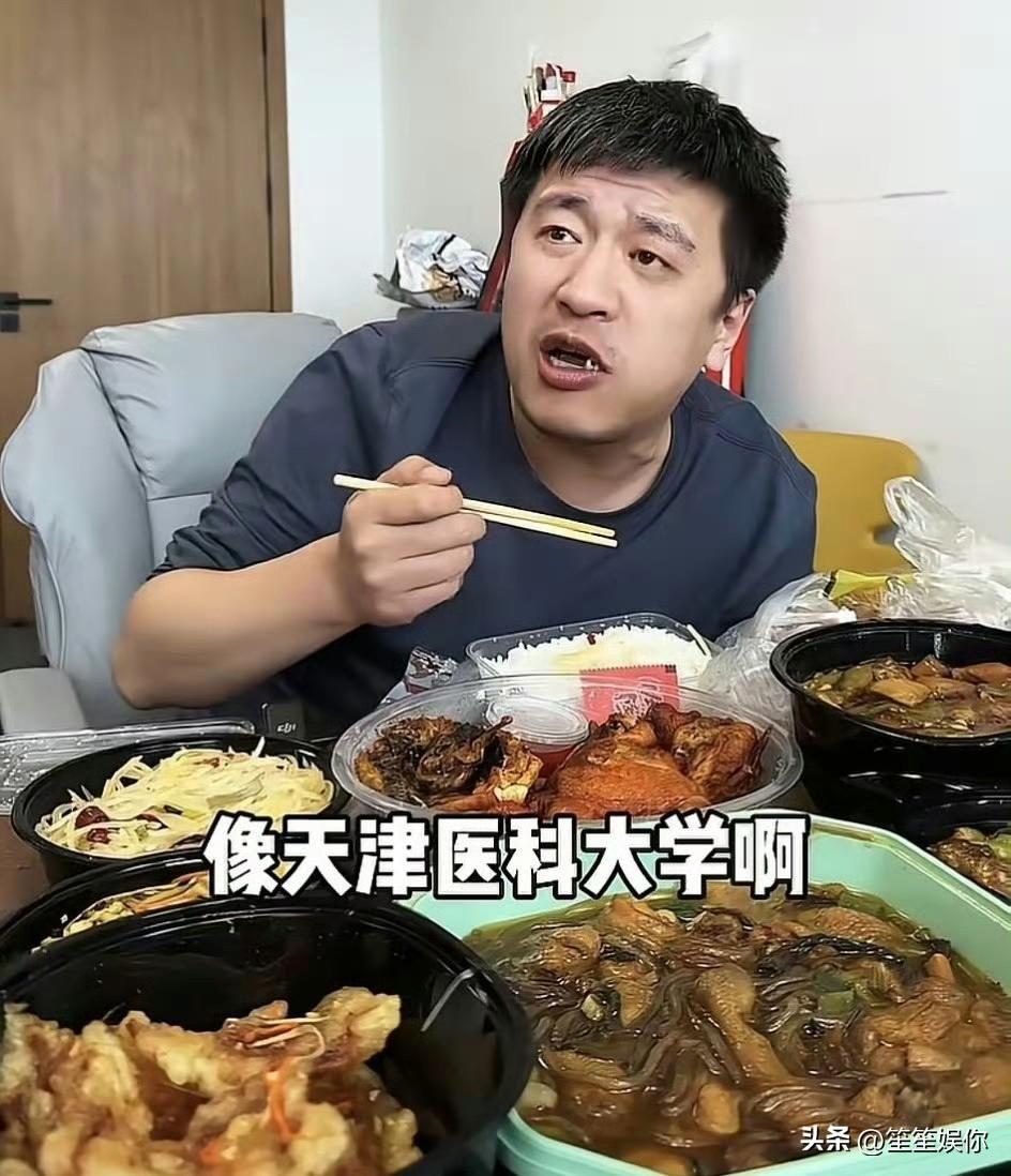 越了解张雪峰，越心疼这份极致的善良。身家亿万却物欲极低，不会开车、日常骑电驴，名