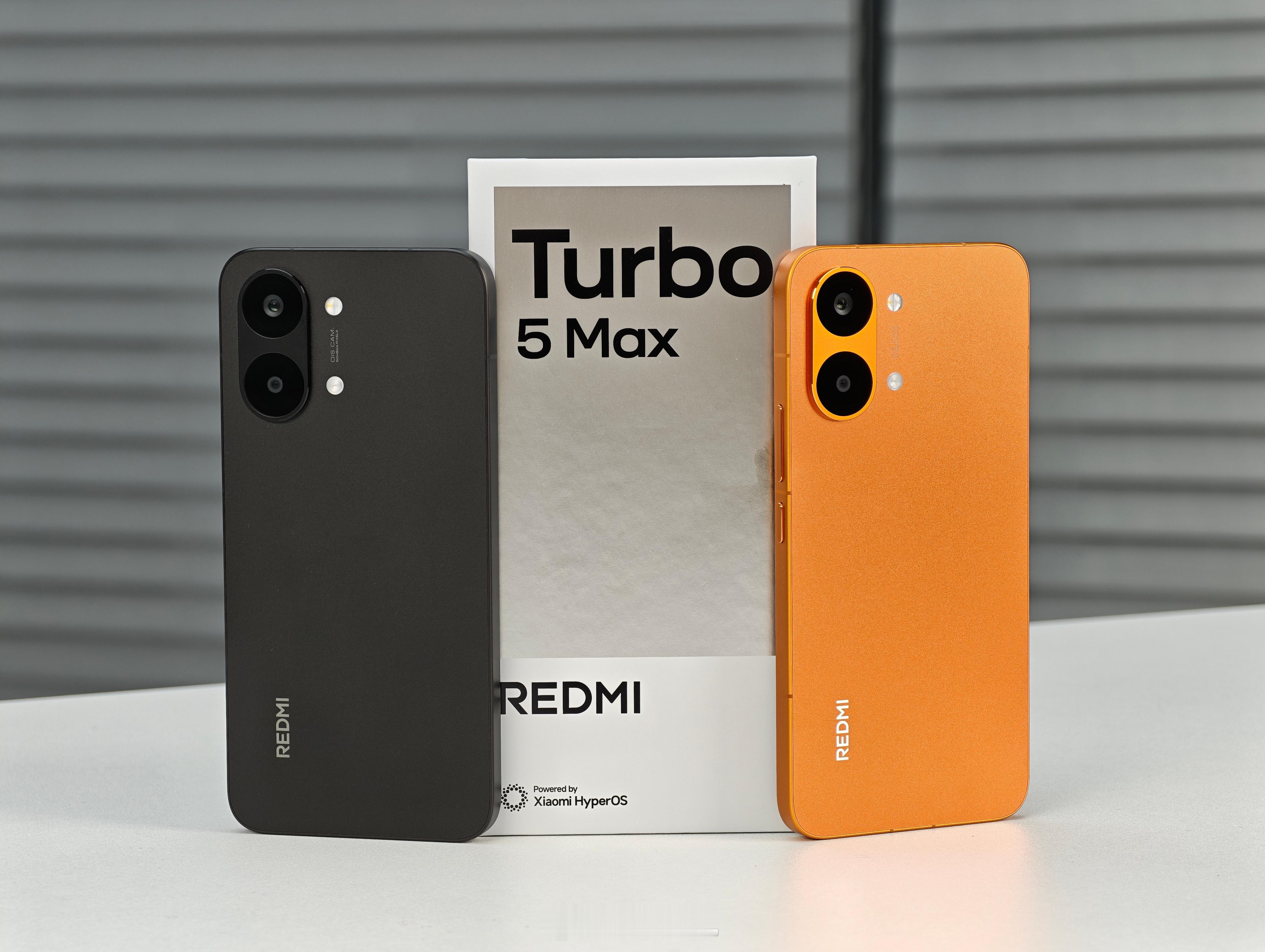 来聊聊刚刚发布的Turbo 5 Max！外观和天玑9500s的性能大家应该比较了