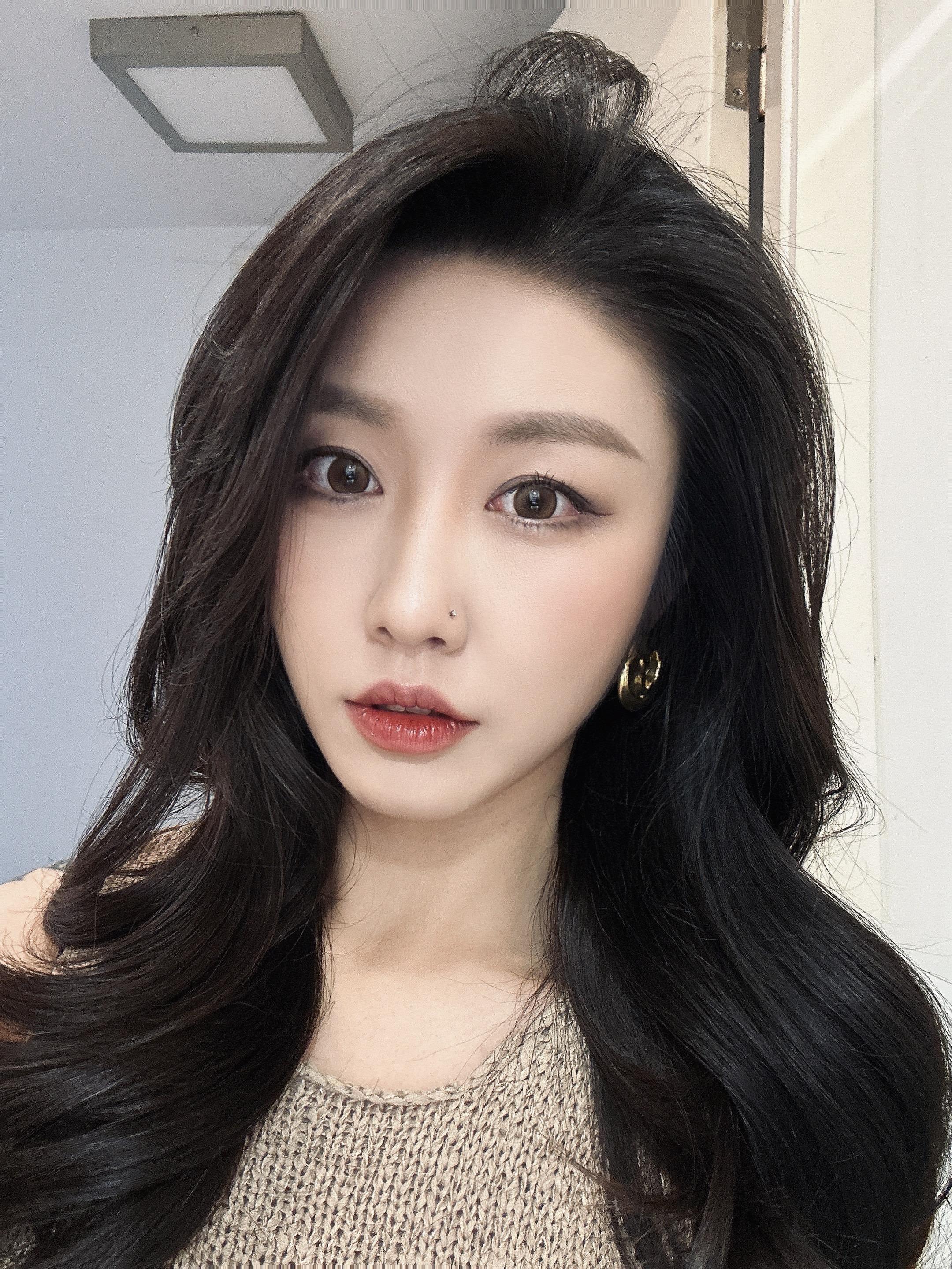 删了再发一遍 为什么提示疑似Ai?我啥造型啊 太抬举我了吧🙂‍↔️