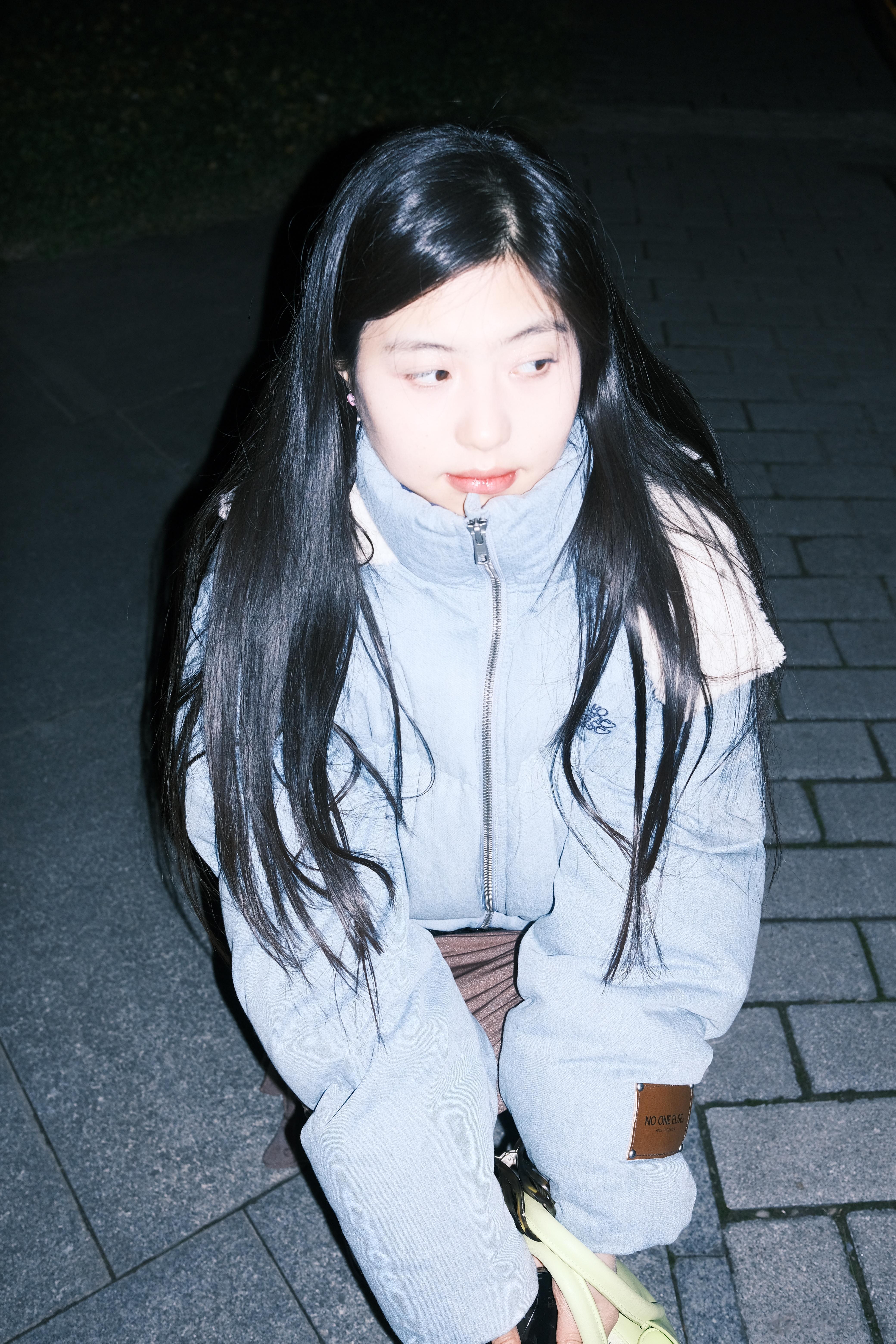 #时尚穿搭# 瞧把孩子冷的 ​​​
