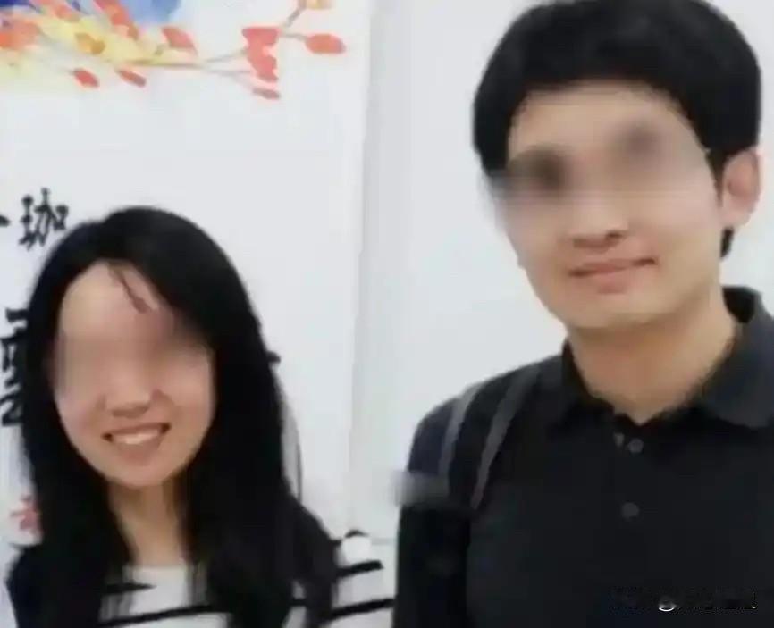 武大这事闹了这么多天，大家的目光都盯着付磊和曾梦琪。但要说这里面最冤、最惨的，其