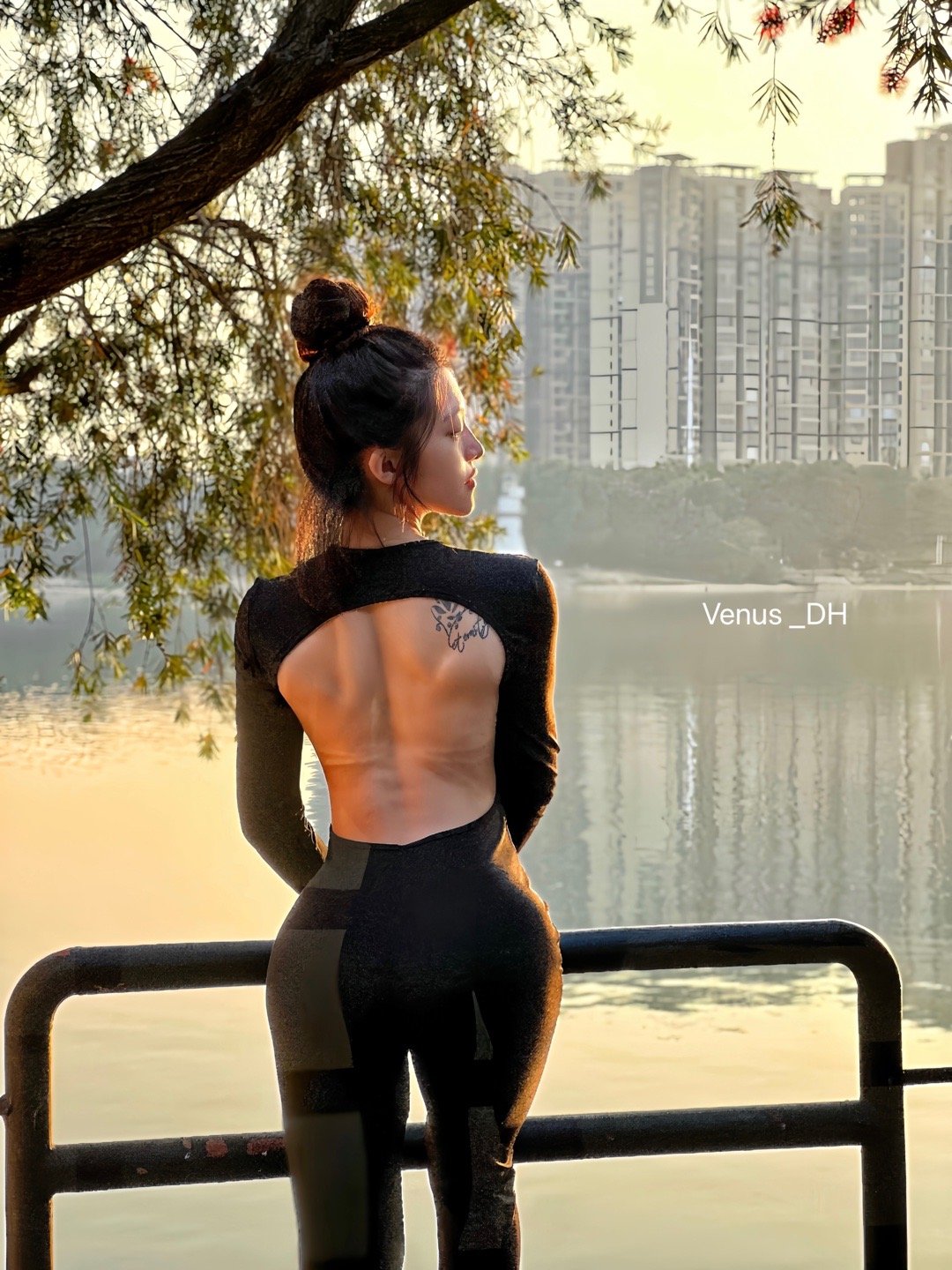 又一年了，你身上的肉又垮了吗[挖鼻] 