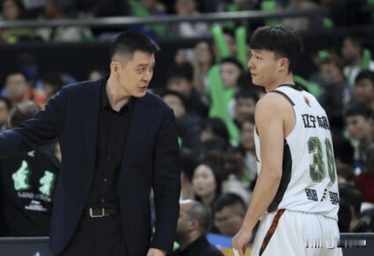 输分太离谱，谈何战略放弃？10分以内是放轮换保主力、认栽不丢人，32分血洗是攻防