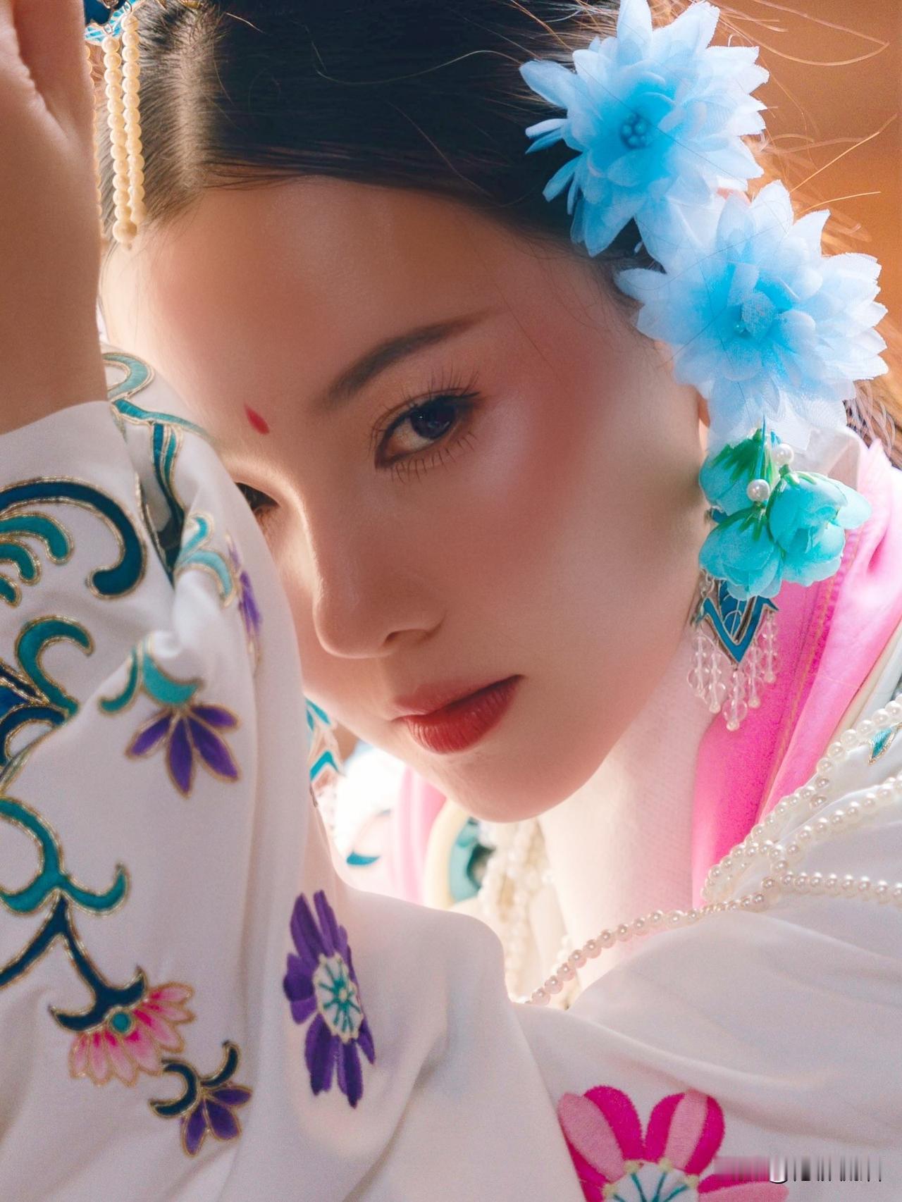 月亮姐姐Noon的天女散花。。