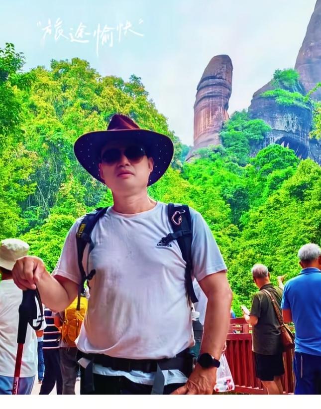 〔生态系统的重要组成部分之一〕———分解者。
 
一、主要生物：细菌、真菌（霉菌