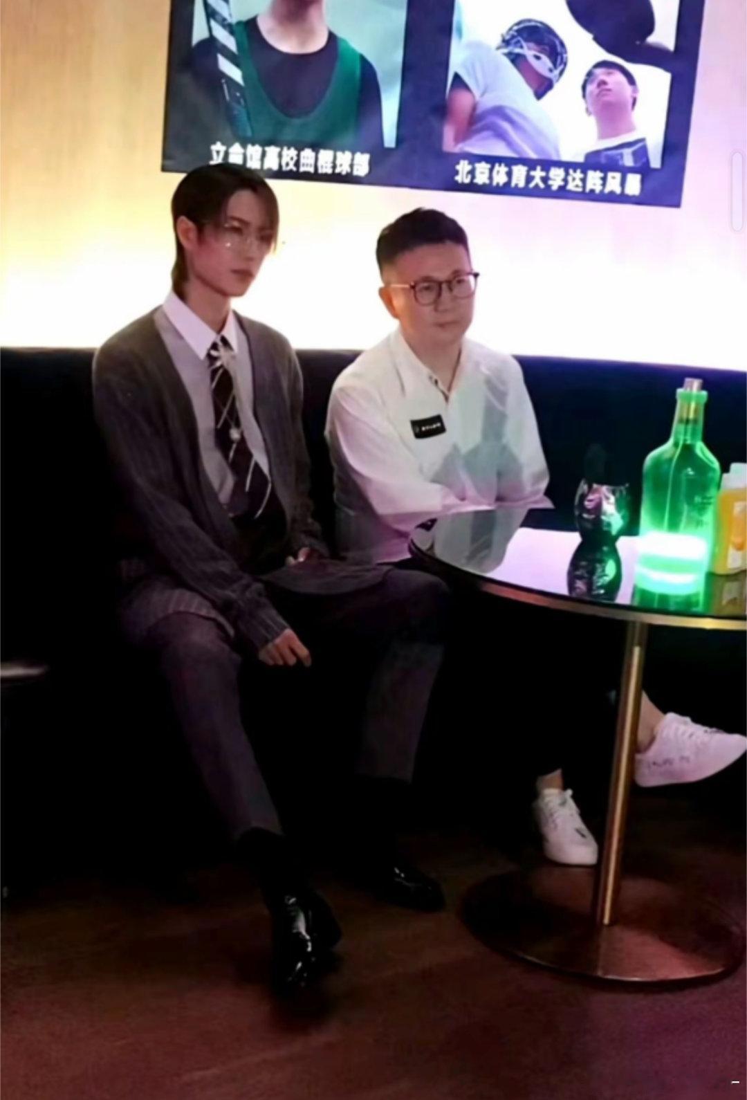 卧槽 王一博简直A爆了 撕漫男