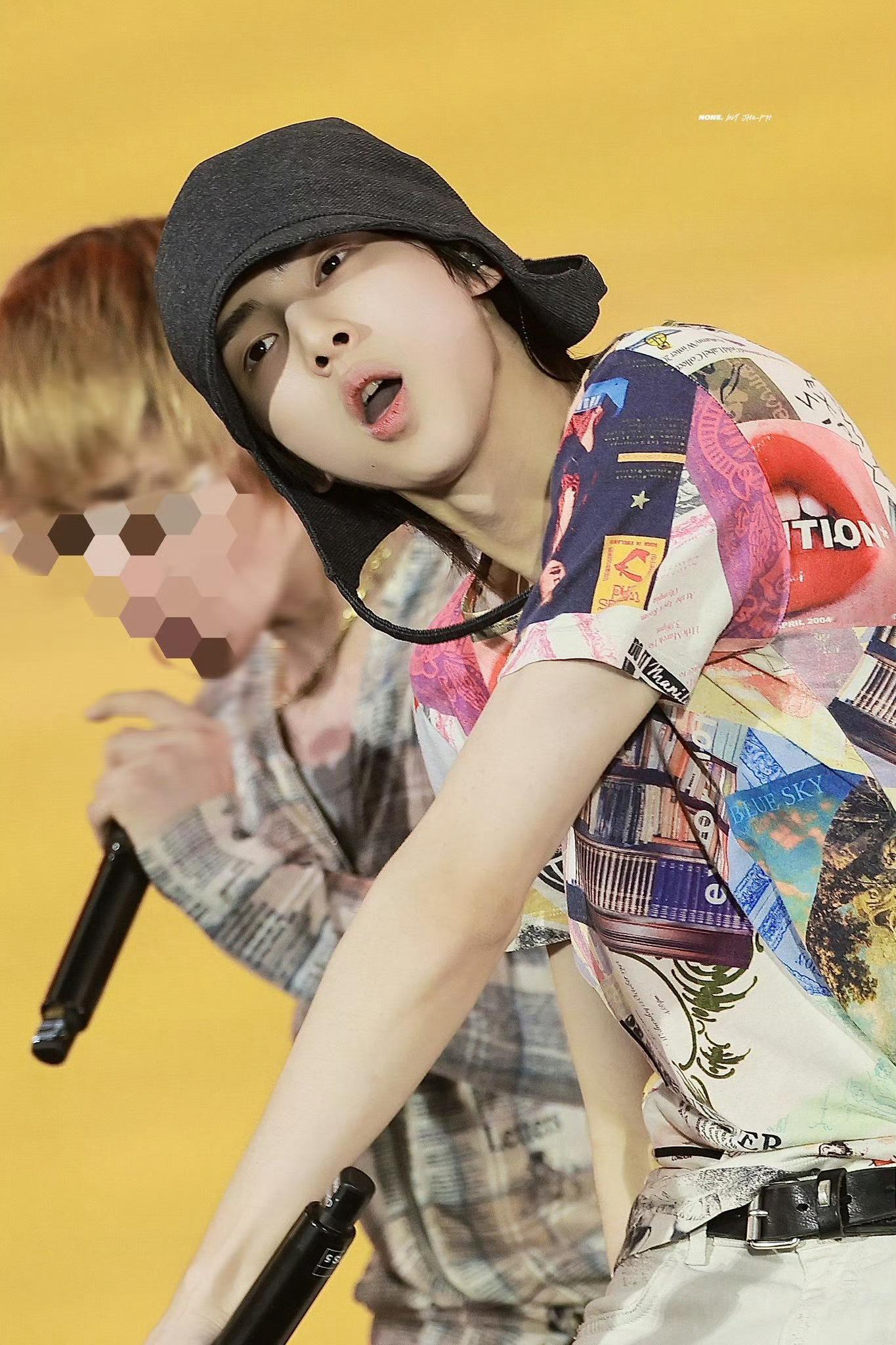👅 ​​​