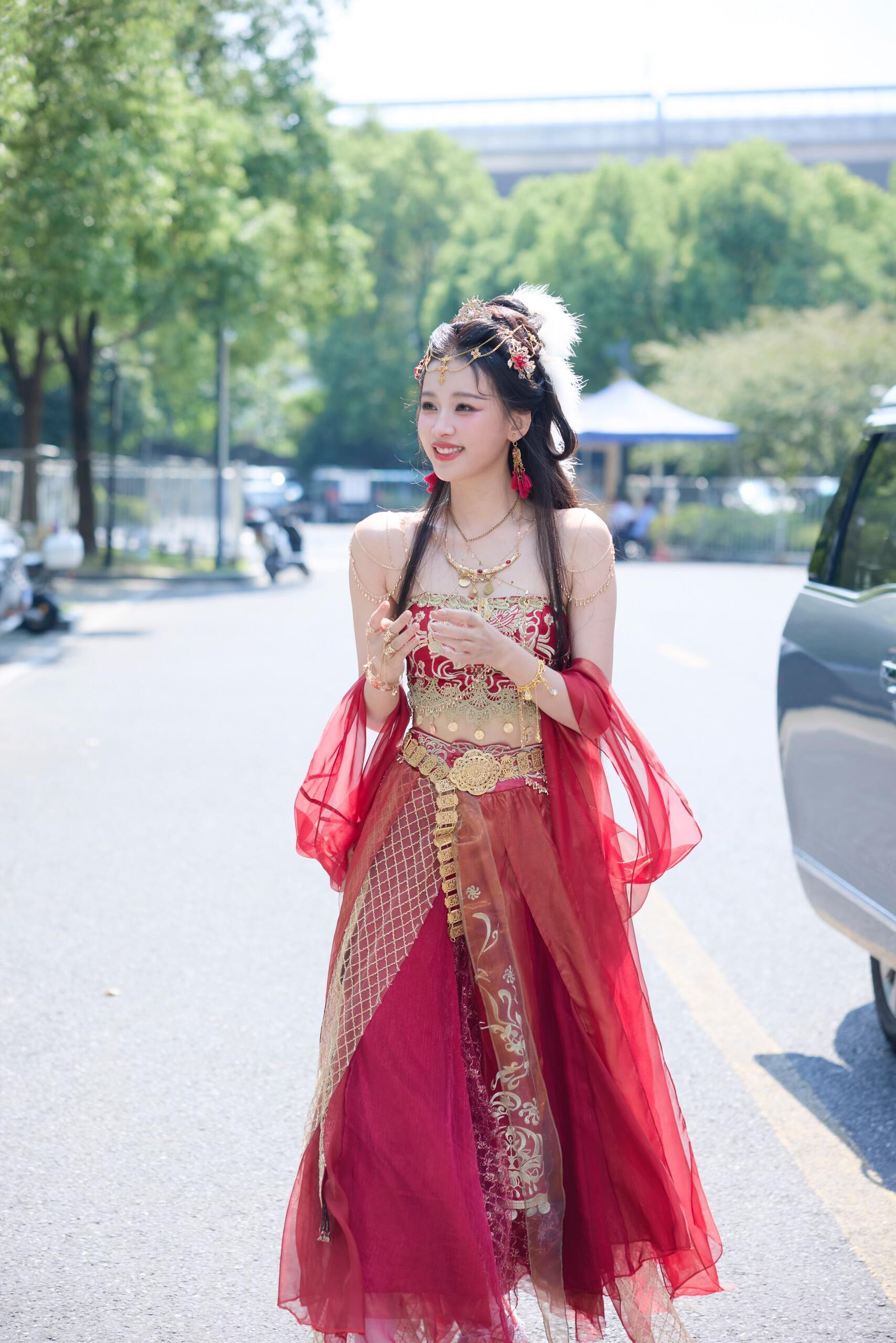 孙怡和粉丝一起过生日孙怡  在复制粘贴的时代，你是手写的诗