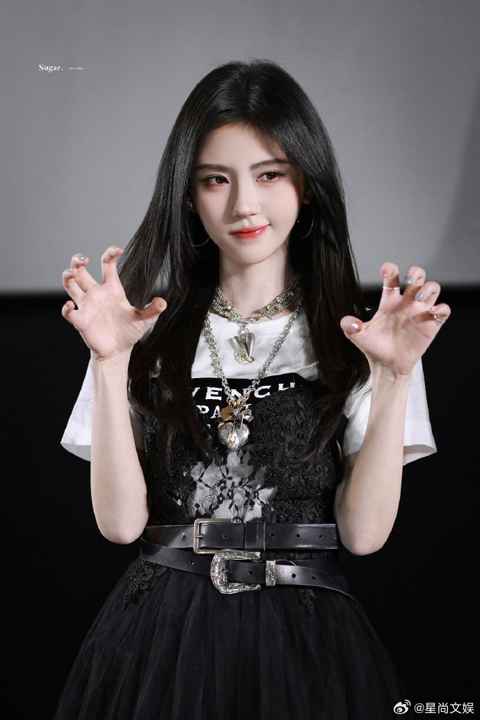 鞠婧祎亮相月鳞绮纪剧宣活动、鞠婧祎月鳞绮纪剧宣造型鞠婧祎亮相月鳞绮纪剧宣活动，鞠