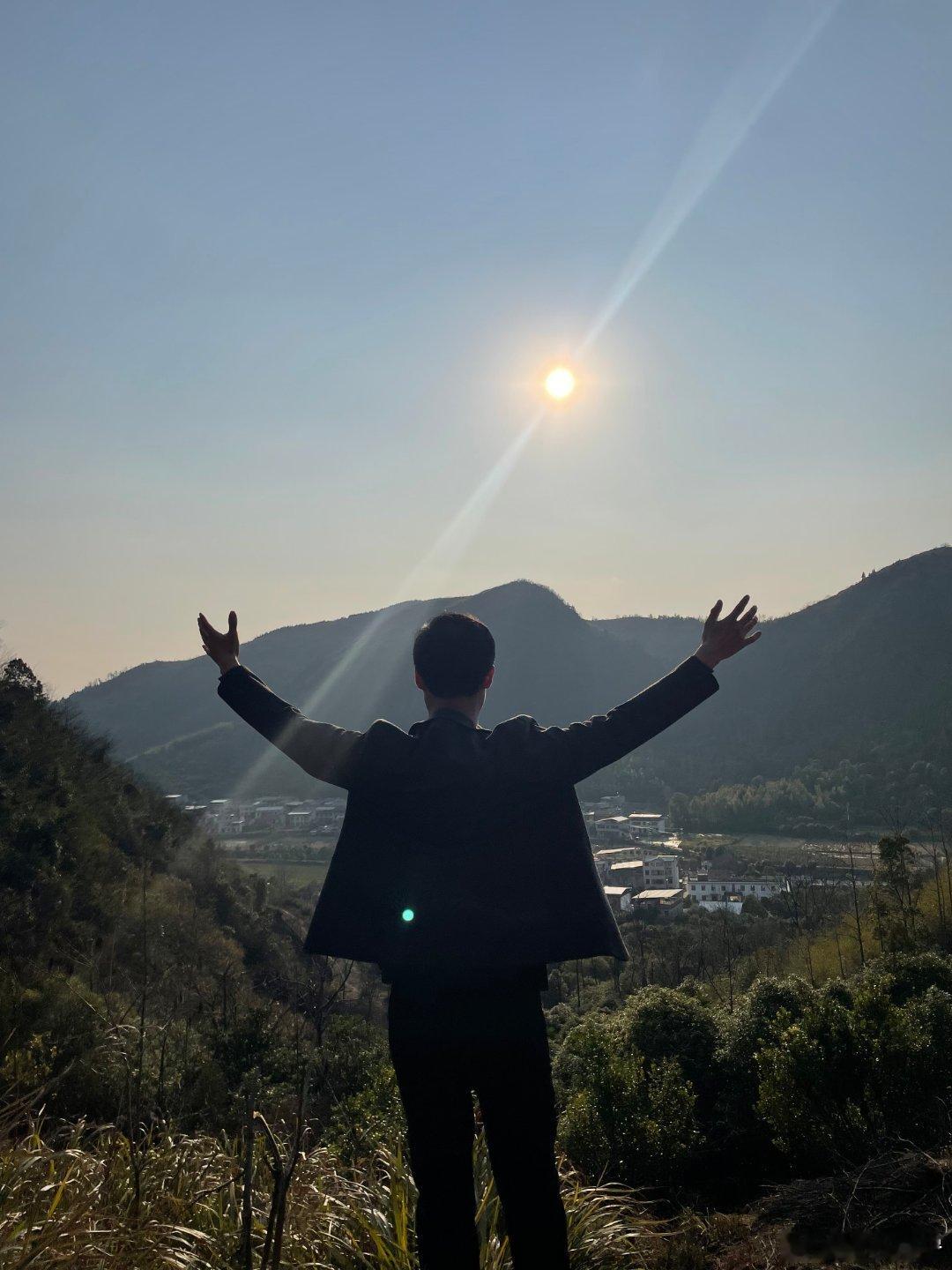 初六 六六大顺步步高，顺风顺水乐逍遥！ 