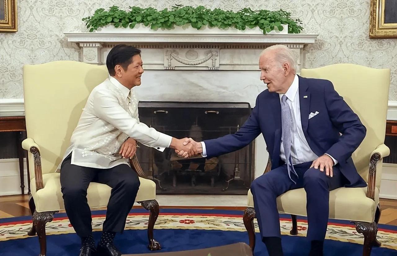 在仁爱礁这件事上美国人认为中国欺负了他的小弟，做大哥的必须出面，因此才会派出航母