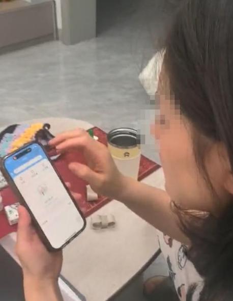 “真的离大谱！”安徽一名普通女子，在不知情的情况下，短短五分钟内，被人批量注册了