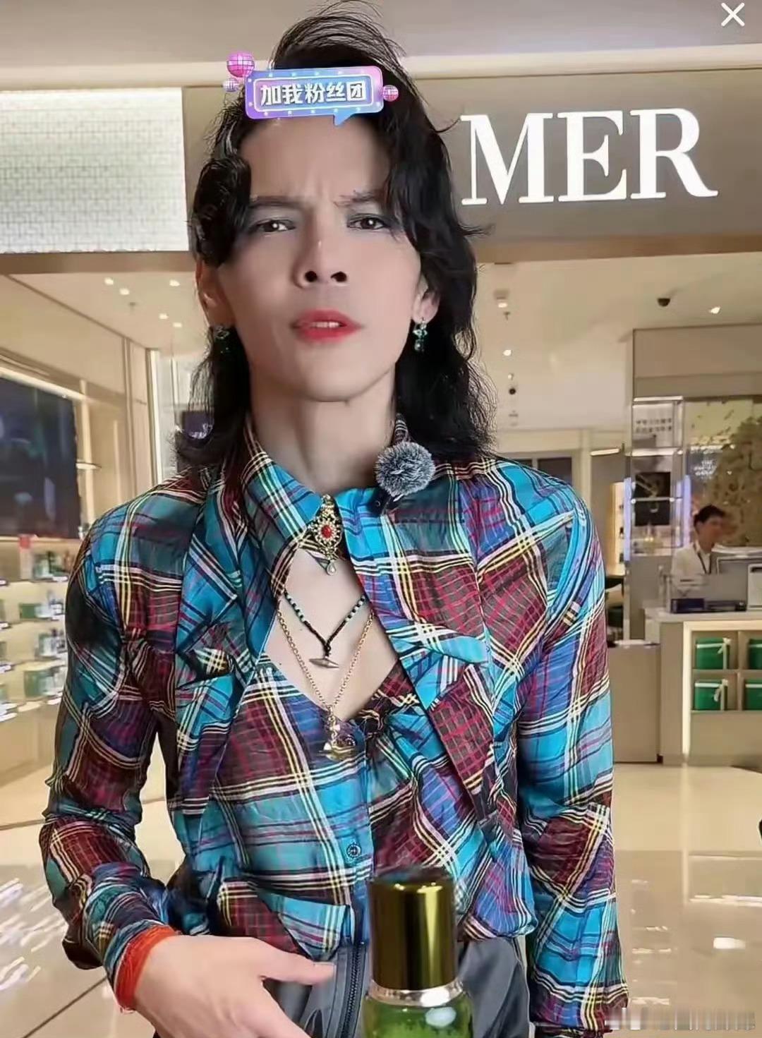 这个地位都有光脚的觉悟  还没人敢随便diss保驾护航[闭嘴] 