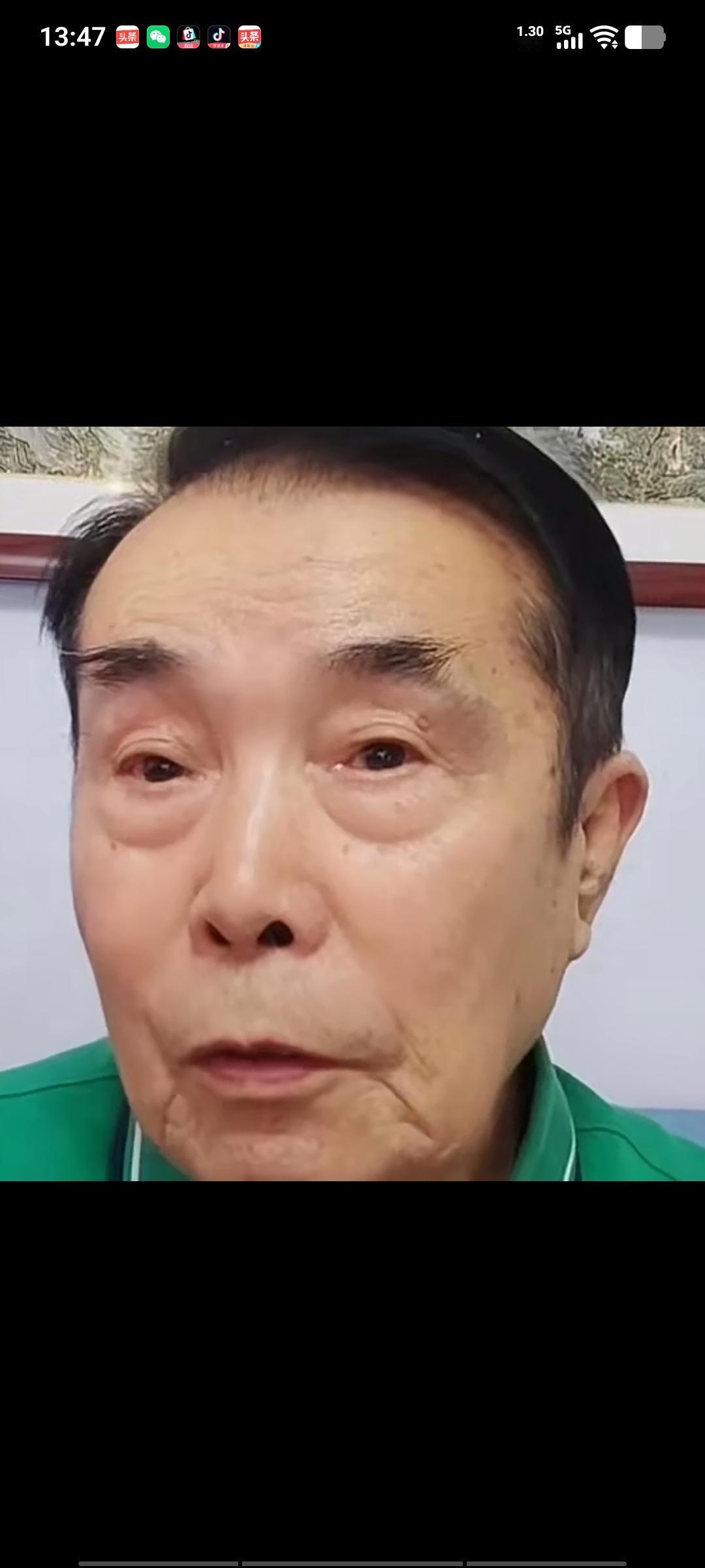 何庆魁爷俩唱了一出双簧，成功忽悠了赵本山。针对赵本山赠与老何的海南房产，经这爷俩