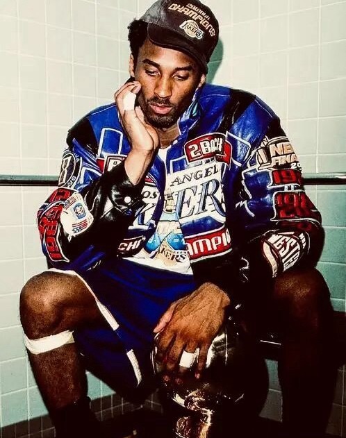 凌晨四点🕓💜💛科比KobeBryant凌晨四点