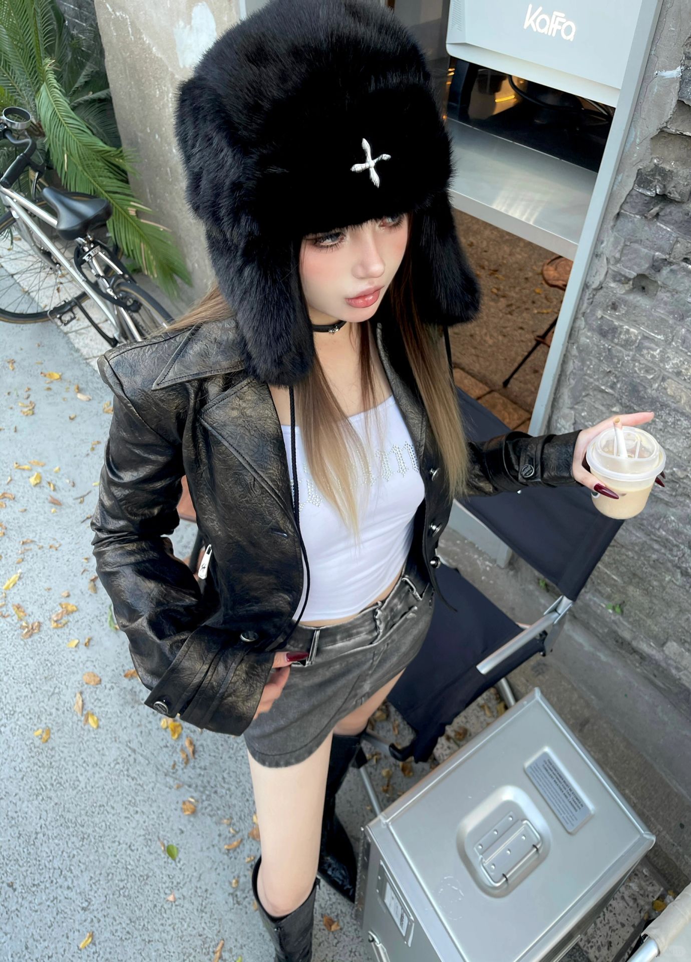 𝐟𝐞𝐞𝐥𝐢𝐧𝐠 𝐟𝐮𝐳𝐳𝐲💭