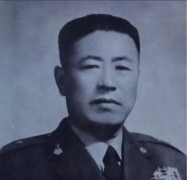 1946年，国民党同意放了叶挺，但要求我党释放被俘的马法五，为表诚意，刘伯承亲自