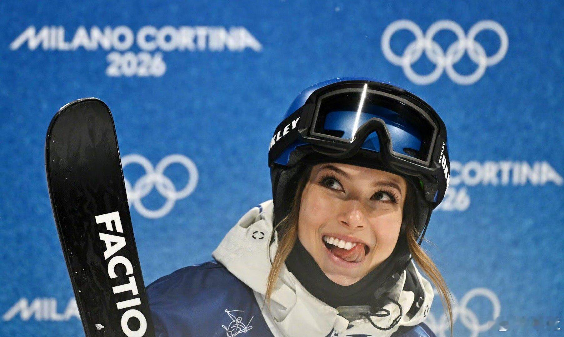 谷爱凌决赛正常进行谷爱凌U型场地决赛正常进行太好了，昨天出去玩，错过了空中技巧混