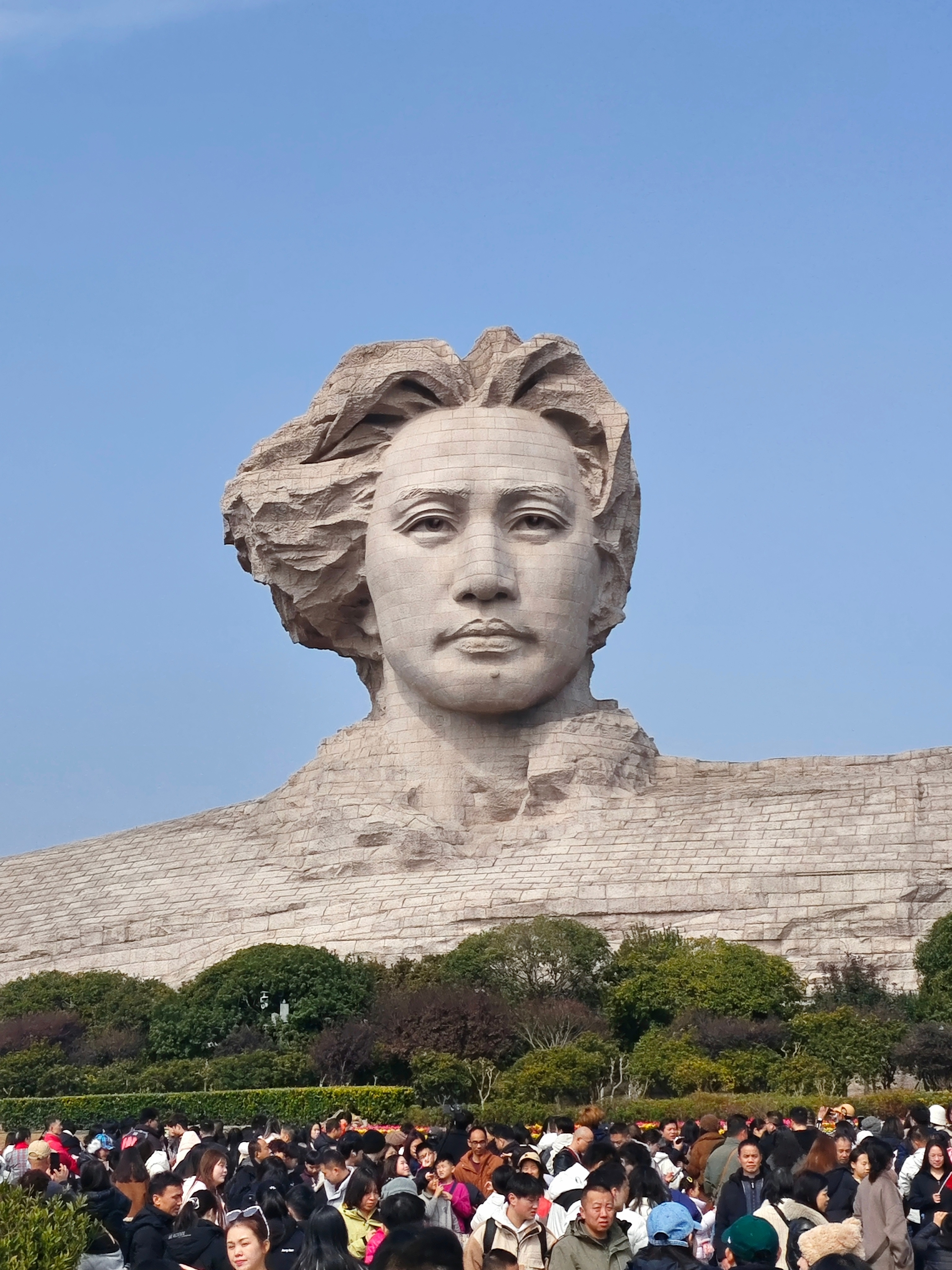 🇨🇳一江碧水穿城过，千古风流在此洲🇨🇳 长沙·毛泽东青年艺术雕塑