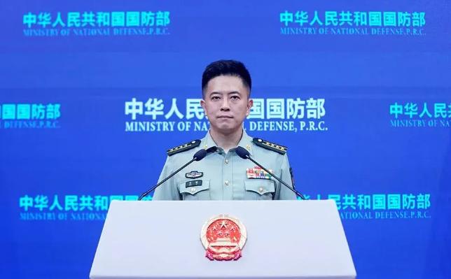 8月14日下午，中国国防部再次把仁爱礁问题摆到台面上，而且这次点名了那艘已经“坐