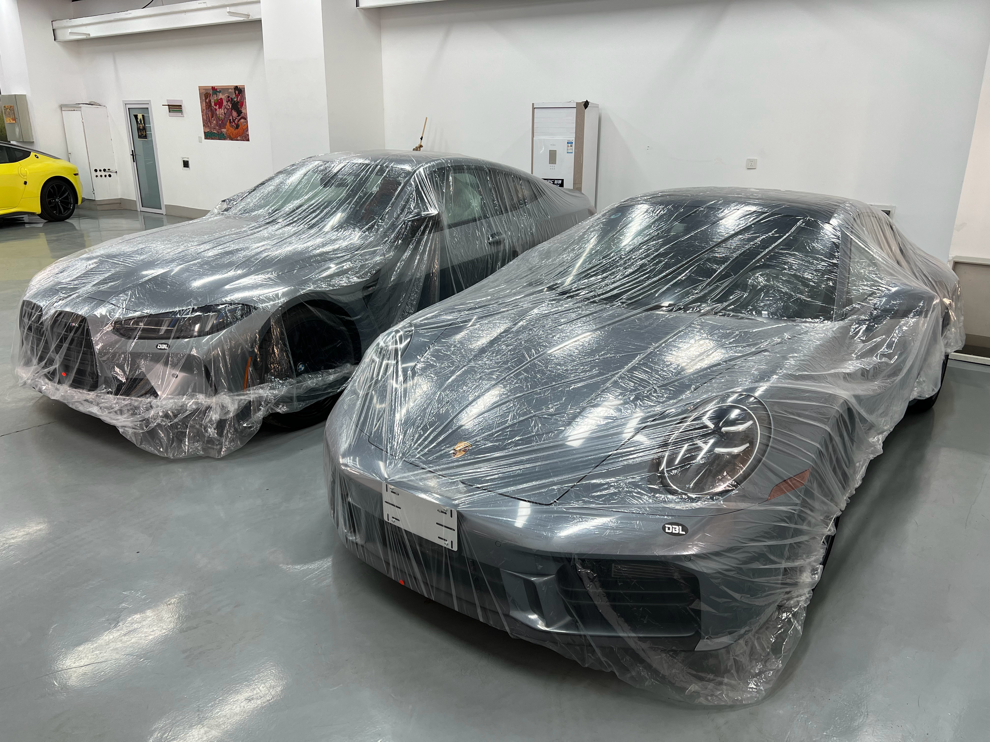 这俩灰车，得挪个地方了换换运势 天津·中国天津自由贸易试验区