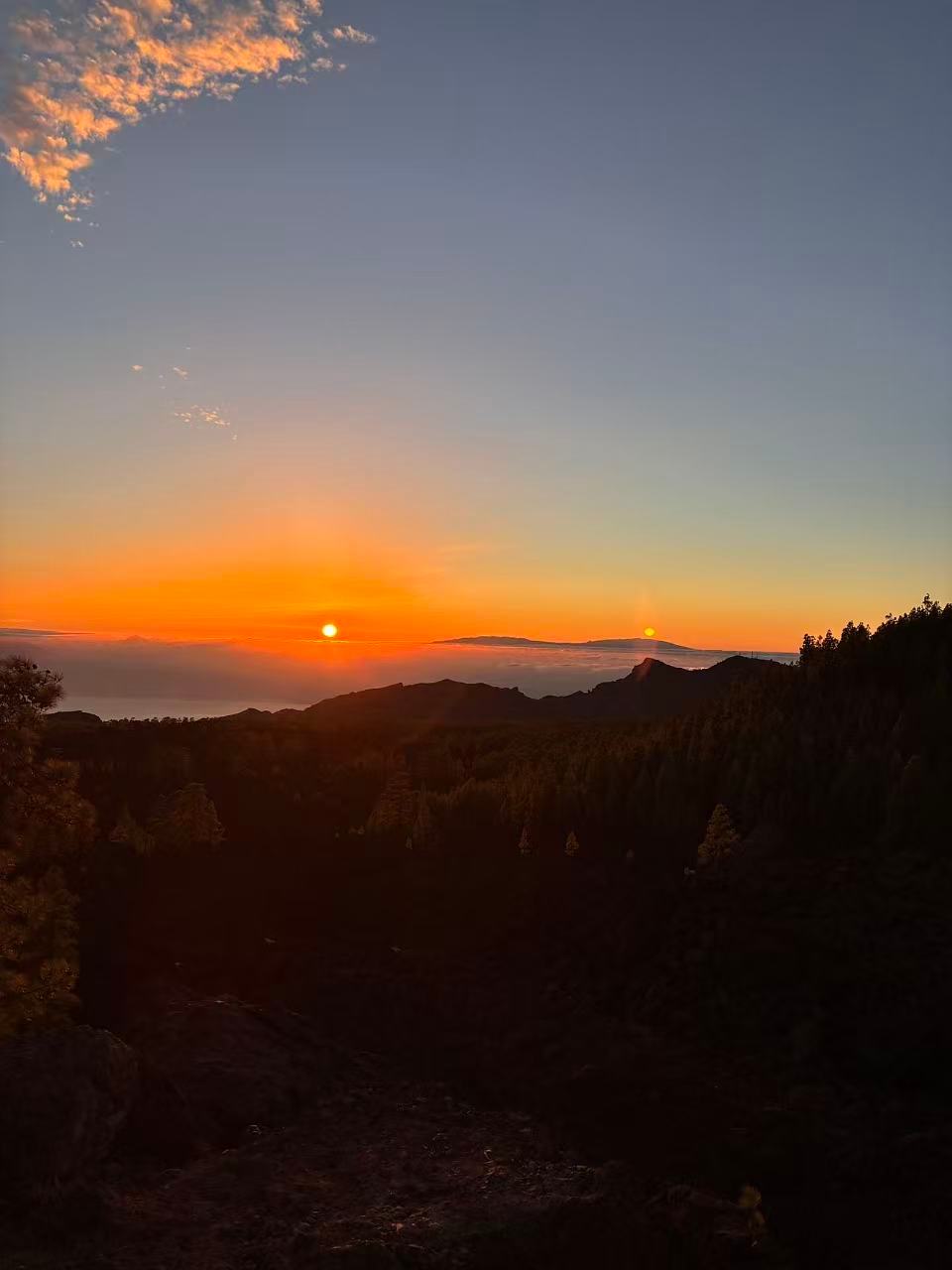 此情此景，值得赋诗一首，啊～～～ ​​​