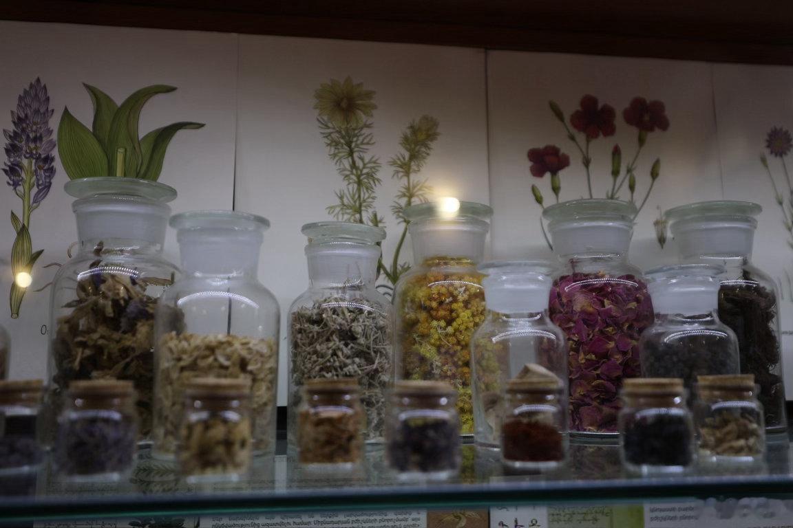 马特纳达兰是埃里温一座非常重要的古代手稿博物馆，这里收藏和研究亚美尼亚数千年来留